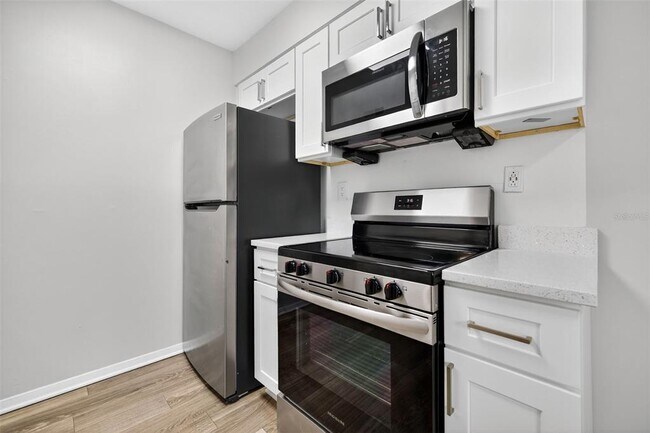 Building Photo - 612 Bass Ct