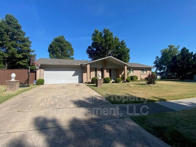Primary Photo - 2519 S 108th E Ave