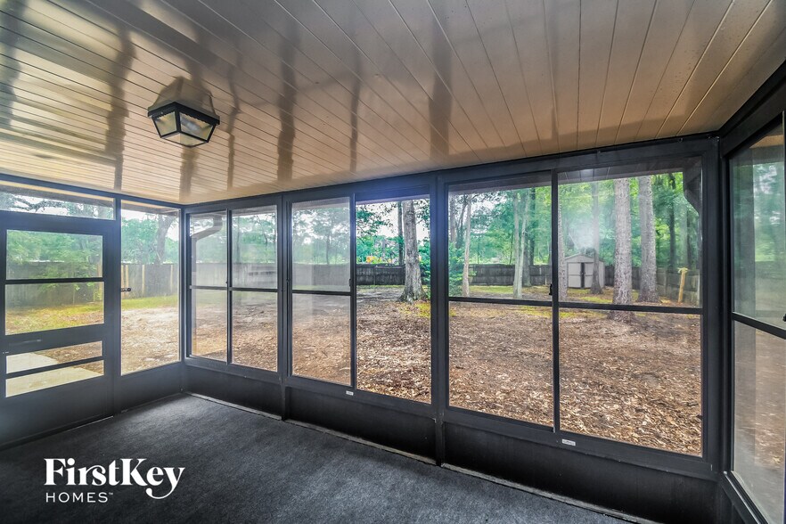 Building Photo - 10849 Knottingby Dr