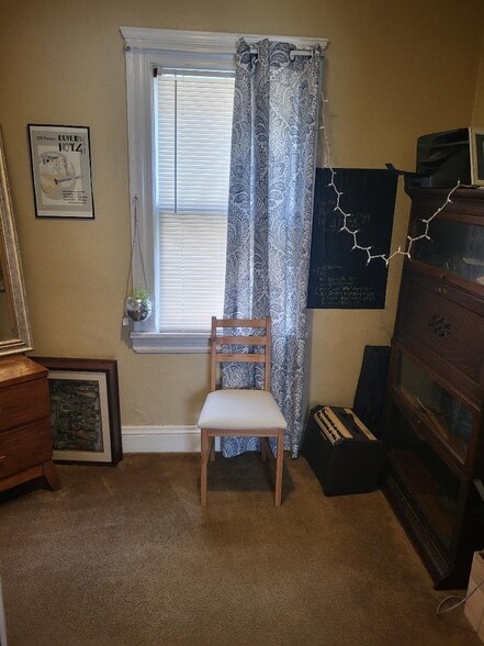 Building Photo - 2099 Lark St