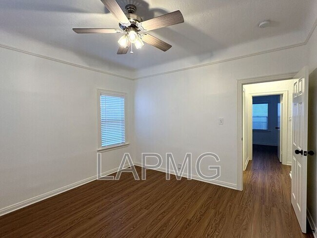 Building Photo - 2751 Pomeroy Ave