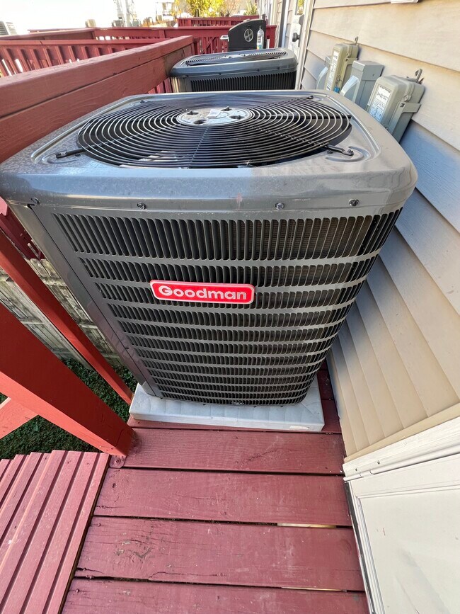 New air condition system - 1109 Davis St