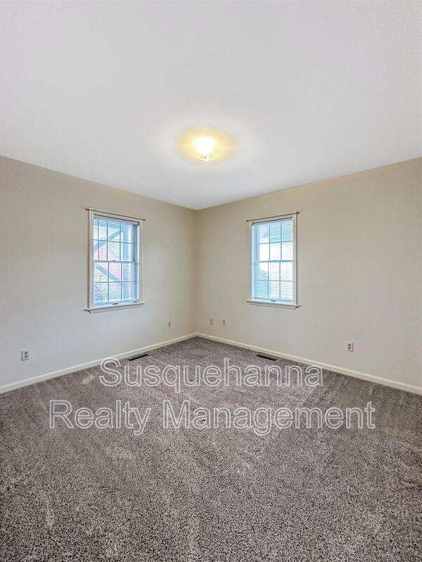 Building Photo - 339 E Derry Rd