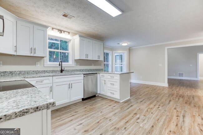 Building Photo - 4085 Fawn Valley Dr