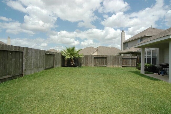 Building Photo - 13110 Rippling Creek Ln
