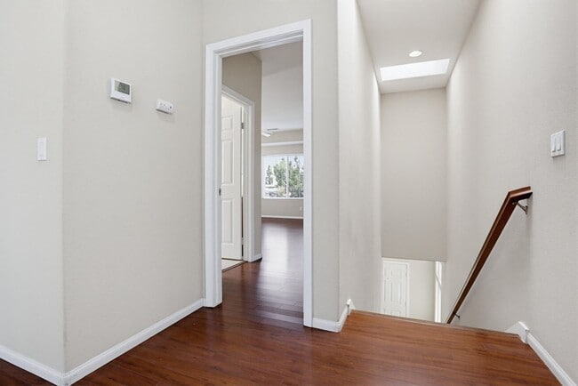 Building Photo - 3 Bedroom Home Available Now!
