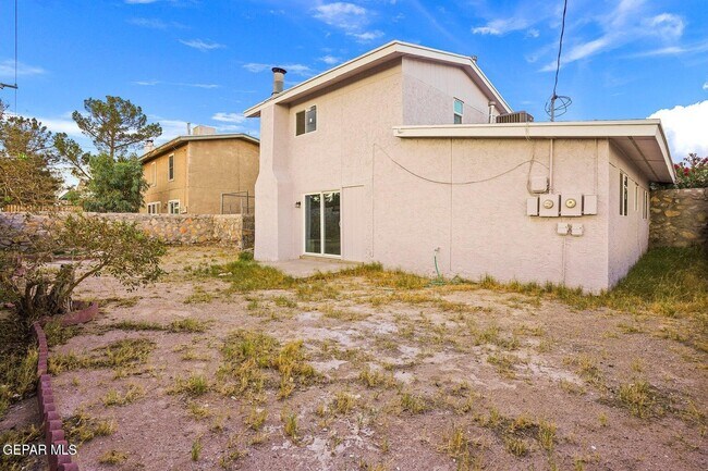 Building Photo - 2513 Red Sails Dr