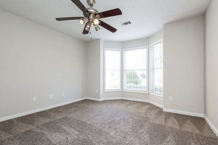 Building Photo - 2585 Fairmont Park Ct