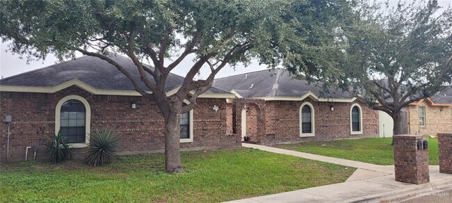 Building Photo - 15 Summerland Ln