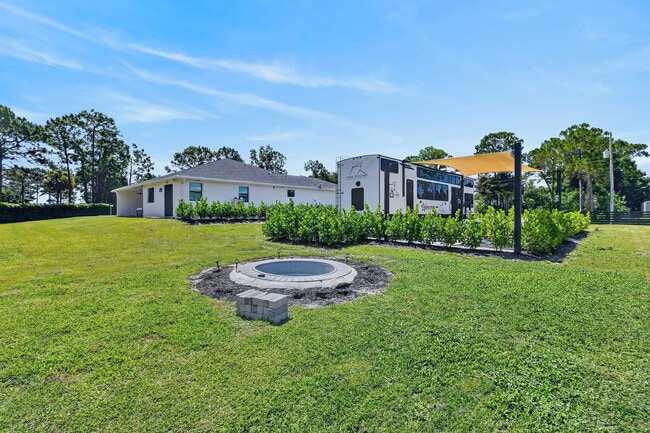 Building Photo - 18353 46th Ct N