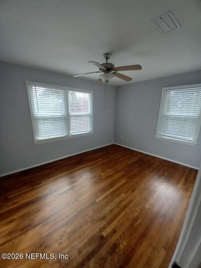 Building Photo - 3521 Ernest St