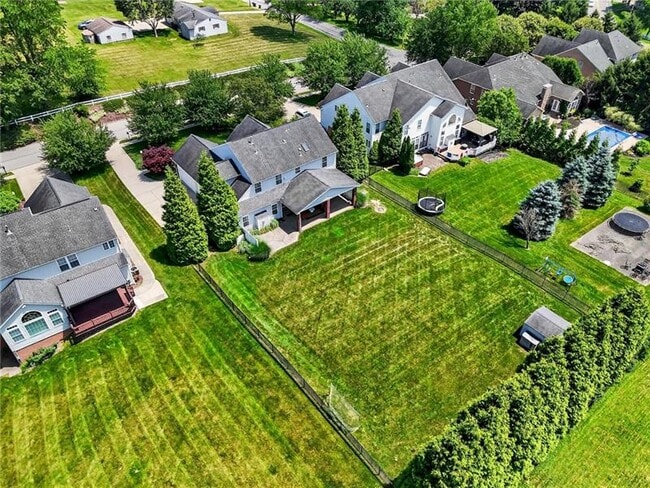 Building Photo - 1403 N Shevlin Ct