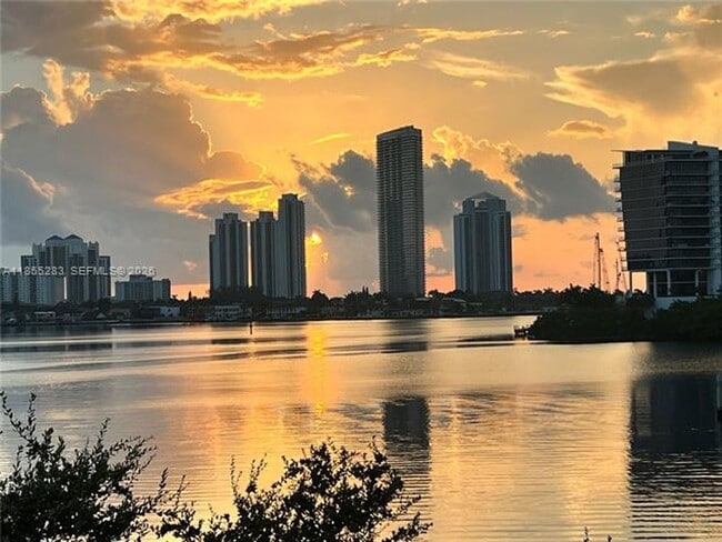 Building Photo - 3255 NE 184th St