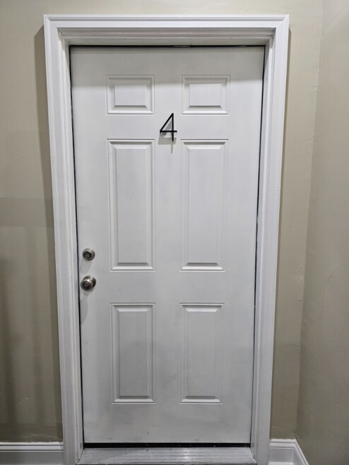 Building Photo - 233 W Madison St