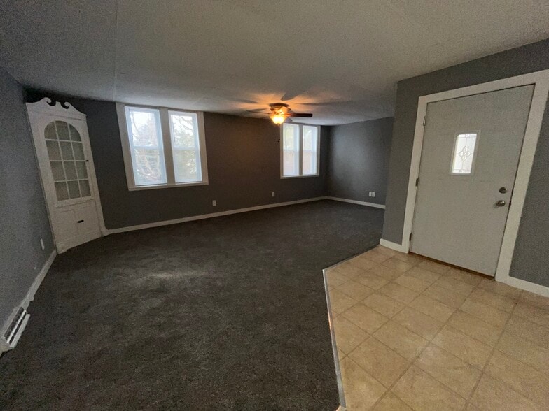 Building Photo - 100 Dixon Ave