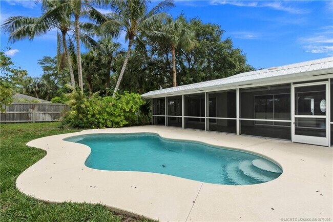 Building Photo - 53 N Sewalls Point Rd