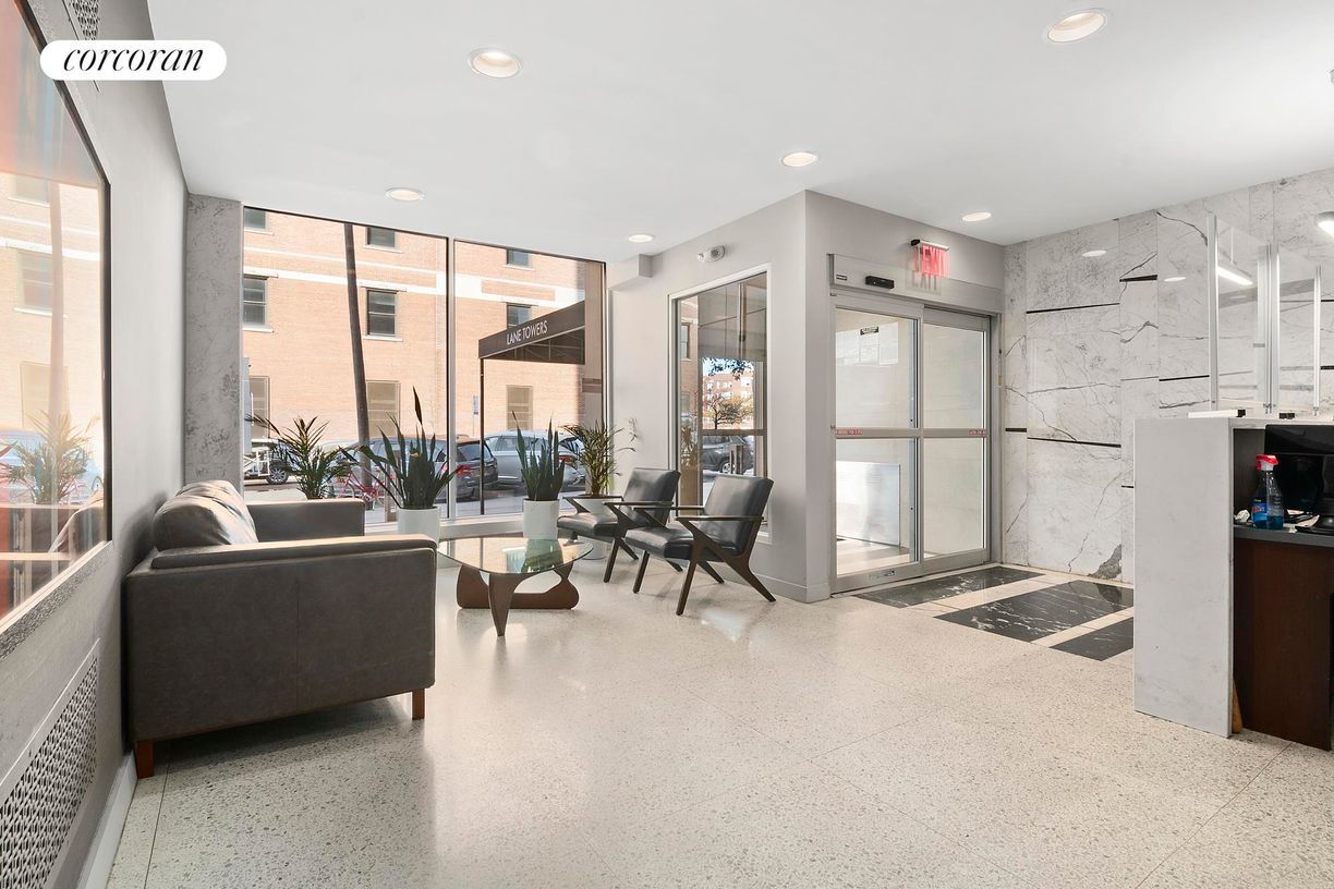 Building Photo - 10740 Queens Blvd