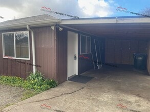 Building Photo - r259