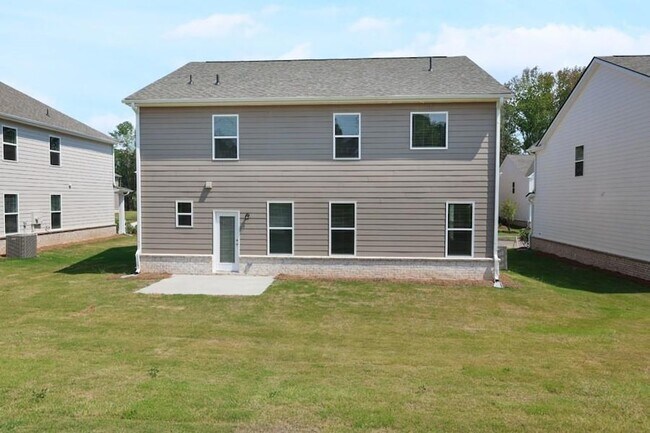 Building Photo - 1575 Cedars Rd