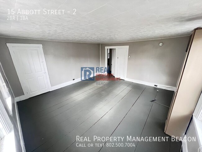 Building Photo - 15 Abbott St