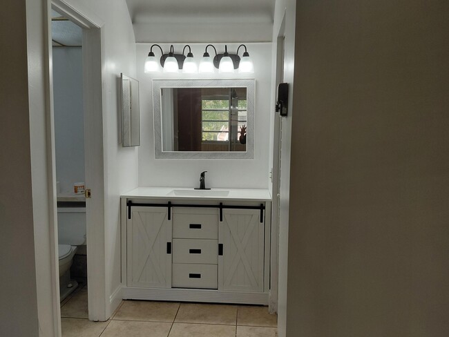 Building Photo - 6850 Royal Palm Blvd