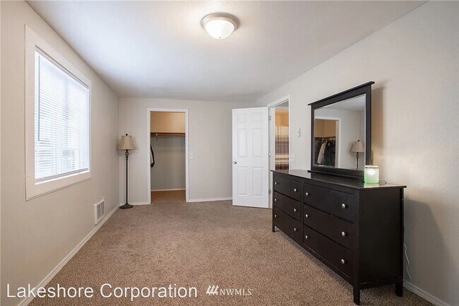 Building Photo - 3 br, 2 bath House - 23624 52nd Ave E