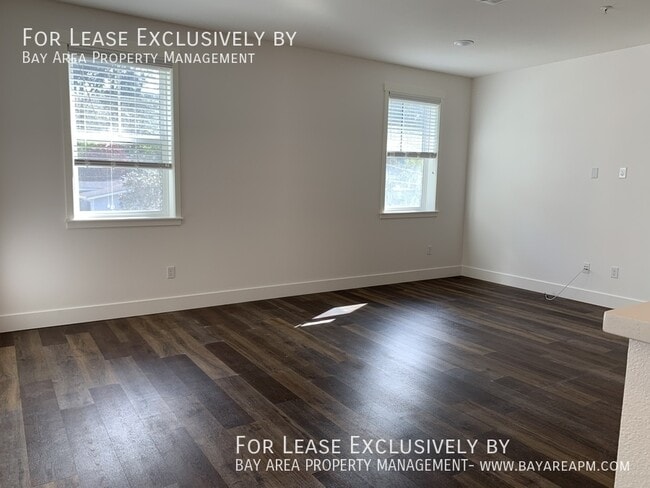 Building Photo - 195 Avenue Cabrillo-9