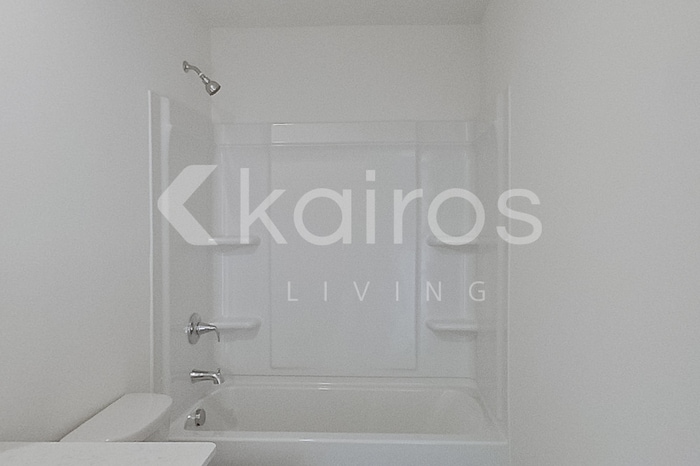 Building Photo - 7020 Moss Creek Way