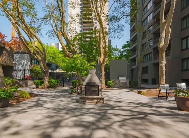 Building Photo - 1-Bedroom Condo on 14th floor of Harrison West - Corner Unit!