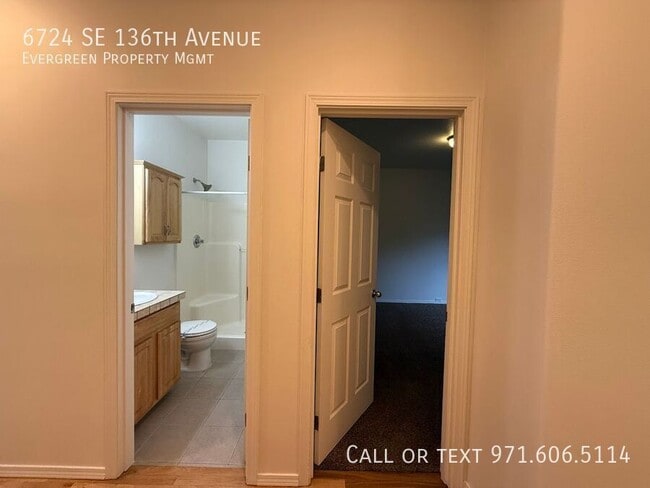 Building Photo - 6724 SE 136th Ave