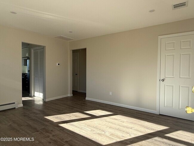 Building Photo - 616 Ocean Gate Ave