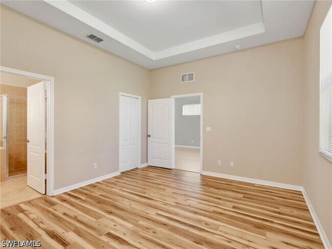 Building Photo - 10140 N Golden Elm Dr