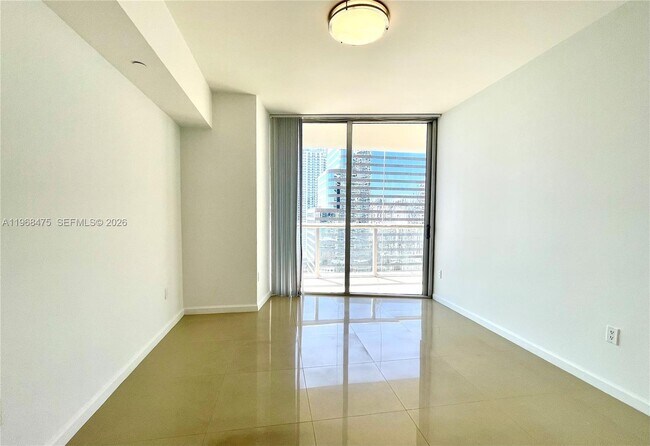 Building Photo - 495 Brickell Ave