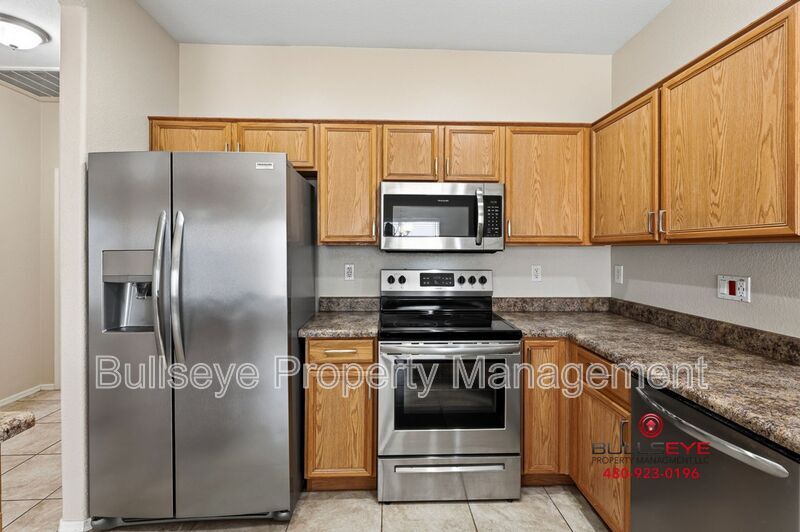 Building Photo - 3736 E Woodside Way