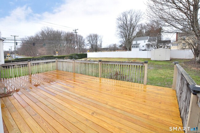 Building Photo - 1 Valley Crest Dr