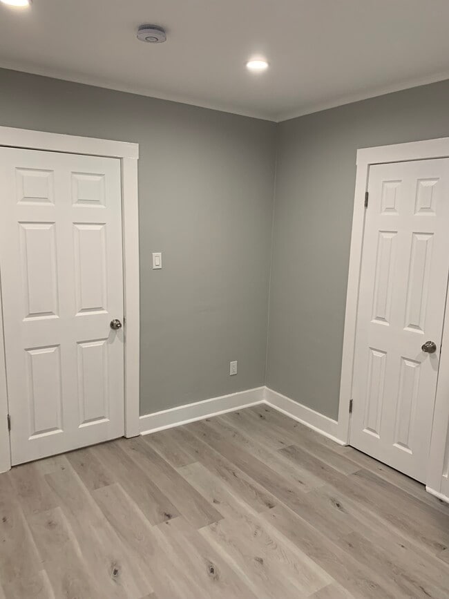 Bedroom - 828 Sunset Dr