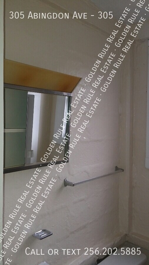 Building Photo - 305 Abingdon Ave NW