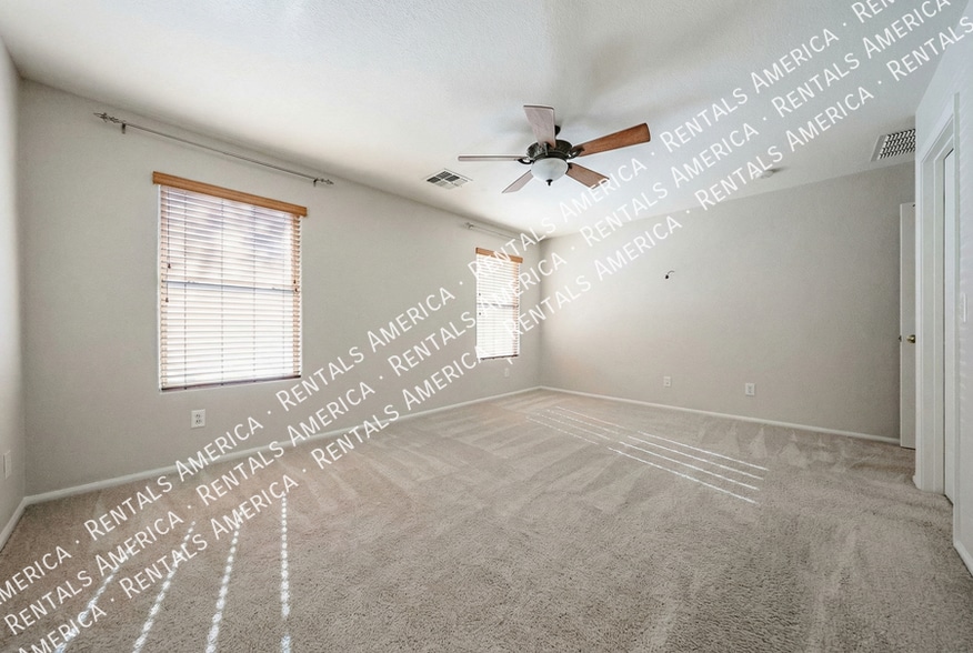 Building Photo - 42610 W Michaels Dr