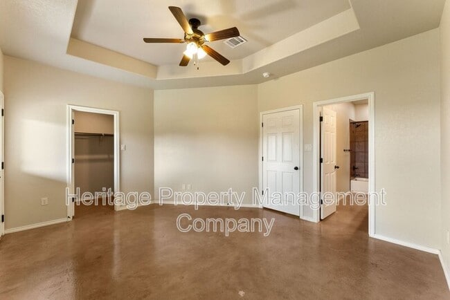 Building Photo - 2541 Pahmeyer Rd
