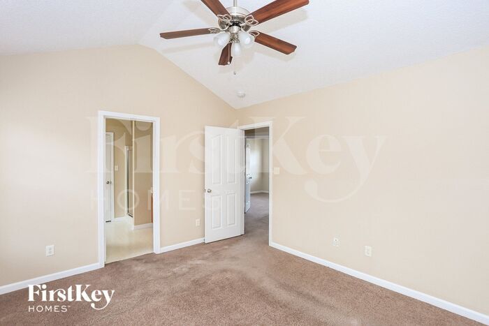 Building Photo - 6017 Briggs Dr