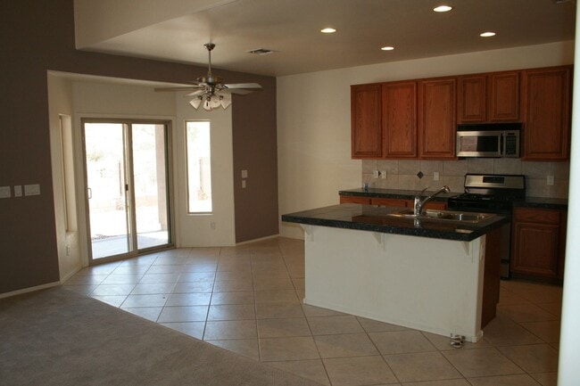 Building Photo - 4302 N Sunset Cliff Dr