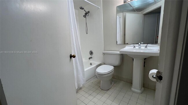 Building Photo - 8290 Lake Dr