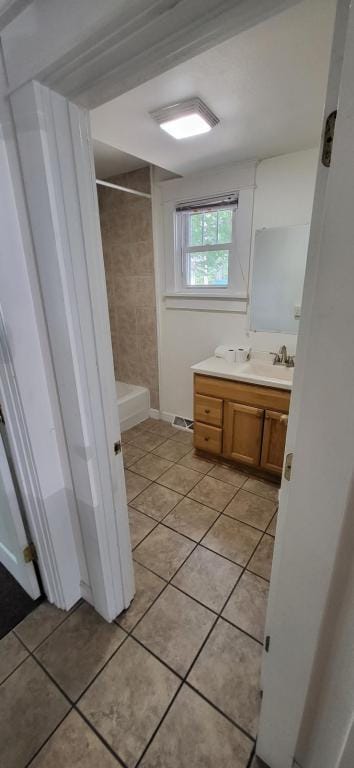 Building Photo - 812 6th Ave S