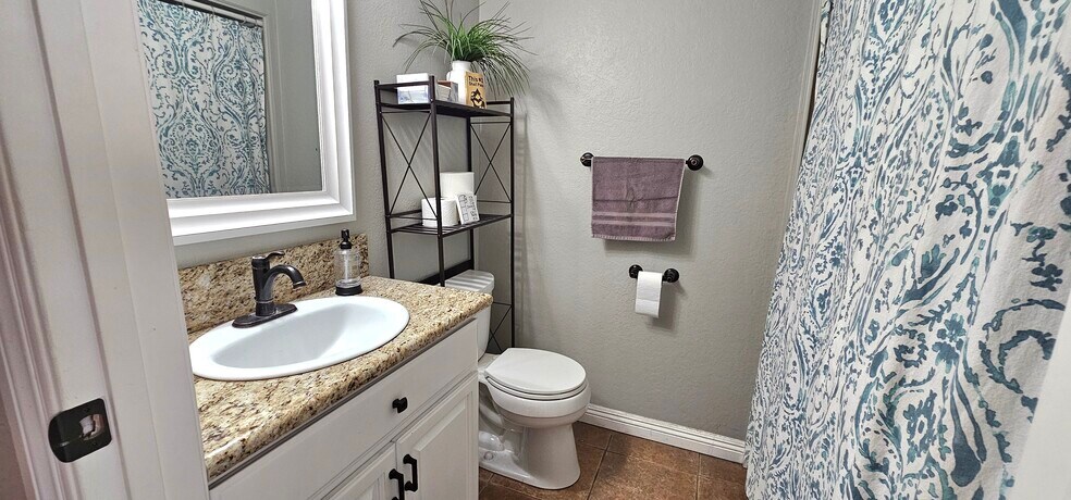 Downstairs Half-Bathroom - 1910 W Palmyra Ave