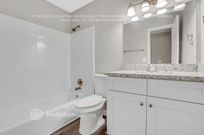 Building Photo - 5001 Post Rd Pass