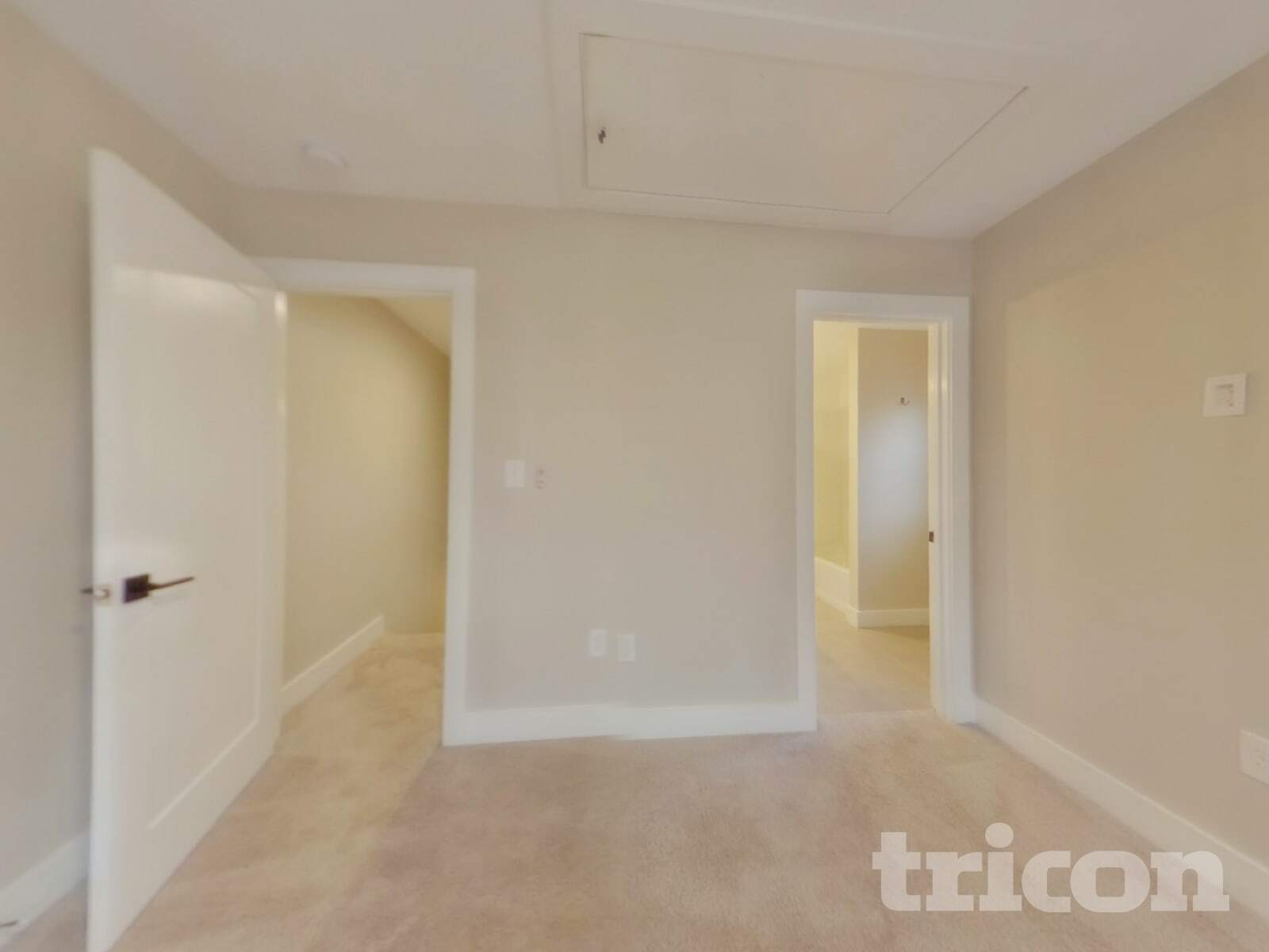 Building Photo - 3047 Ridge Ave