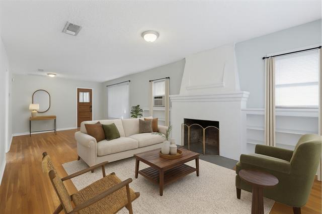 Building Photo - 4933 El Campo Ave