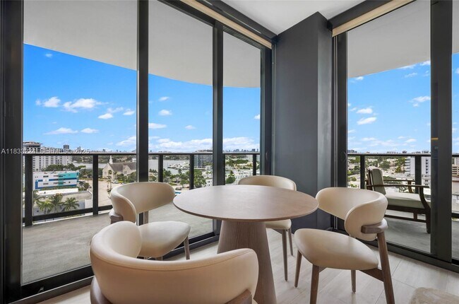 Building Photo - 580 72nd St