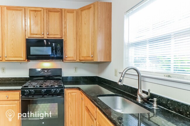 Building Photo - 1366 Jasper Dr, Ambler, PA, 19002