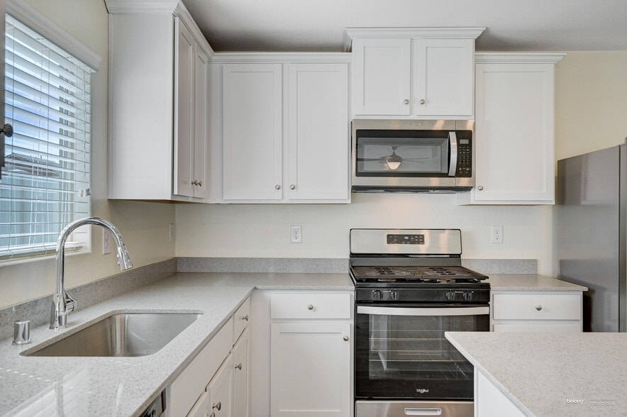 Building Photo - 6239 Blood Lily Ave